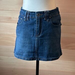 London Blues size 7 Dark Blue Denim Mini Skirt - Casual A-Line Style pockets zip